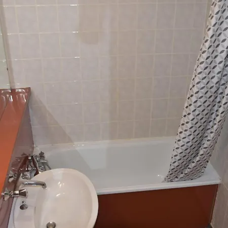 Cosy 2 Pieces Au Pied Des Pistes, Parking Et Casier A Skis - Fr-1-266-62 Apartment *
